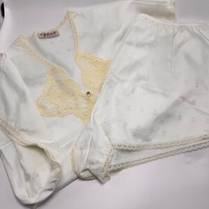 VTG Gilead 2 Piece Buttoned Lingerie Set‎ White/Ivory/Cream Lace Short Sleeve SM